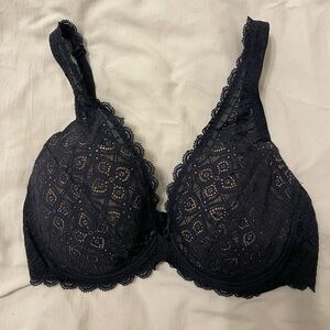 Intimissi 34c Black Lacey Bra